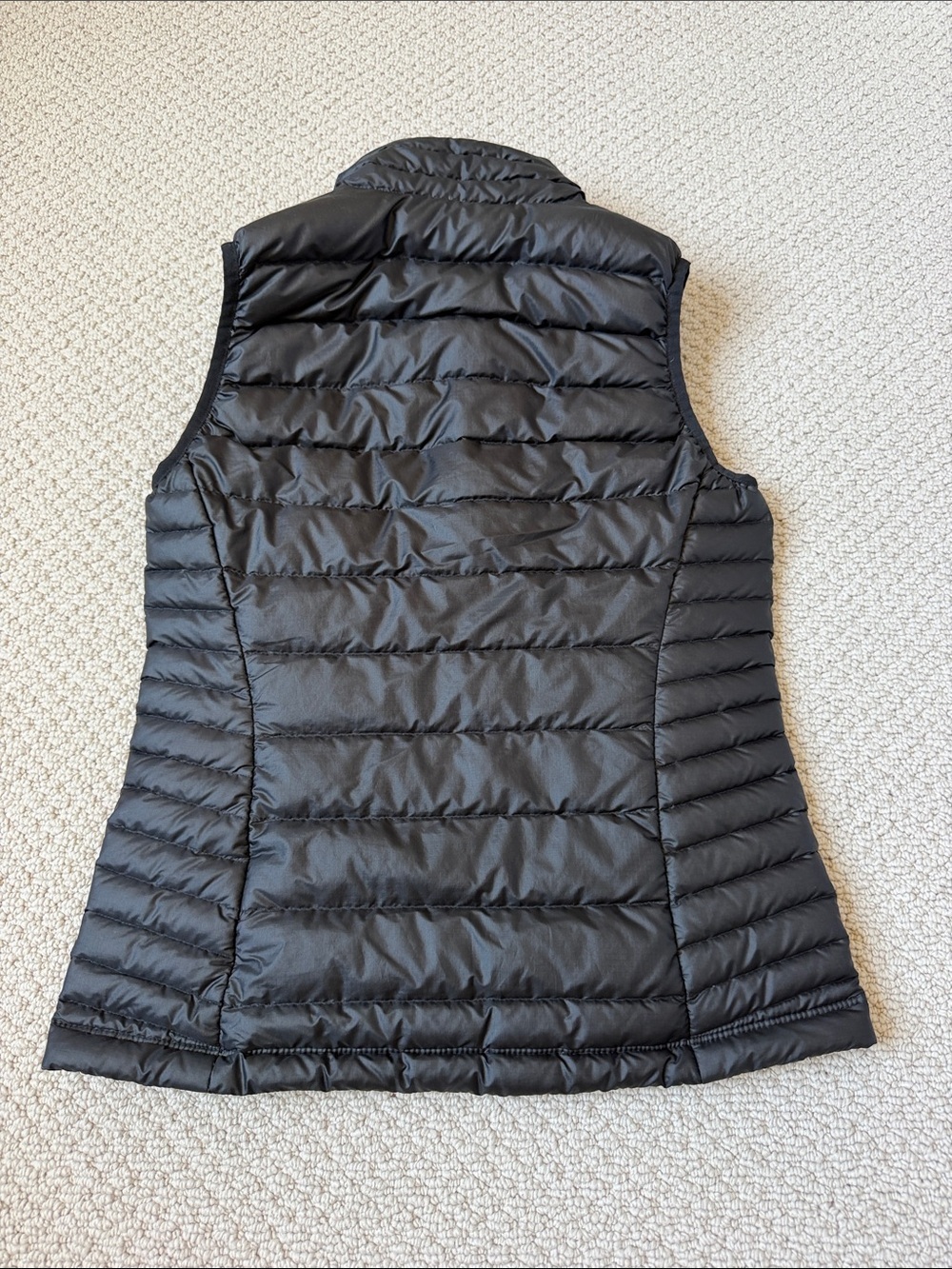 Patagonia Black Quilted Down Vest - Picture 3 of 5